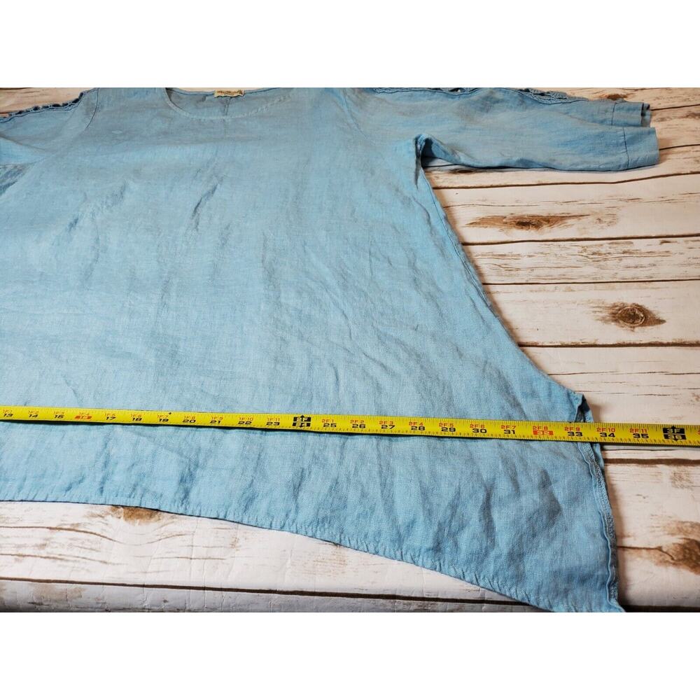 Light Blue Women's Linen Tunic with Crochet Sleeve Detail - Picture 11 of 13